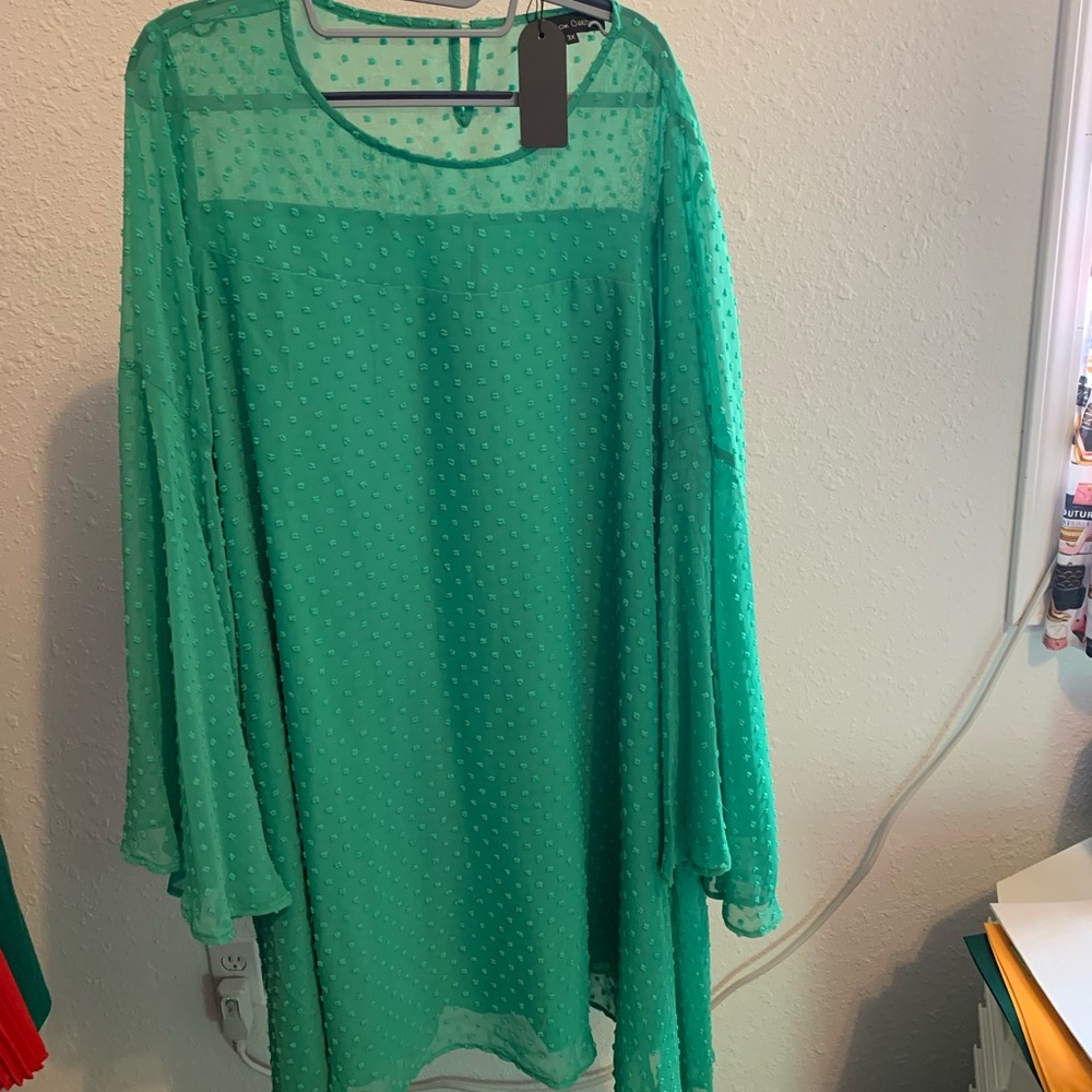 New, beautiful green dress, size 3X